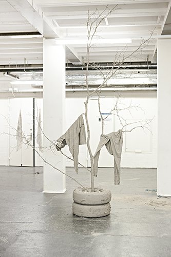 Nino Baumgartner, Bow Creek Maneuver, Diverse
Materialien, 2013