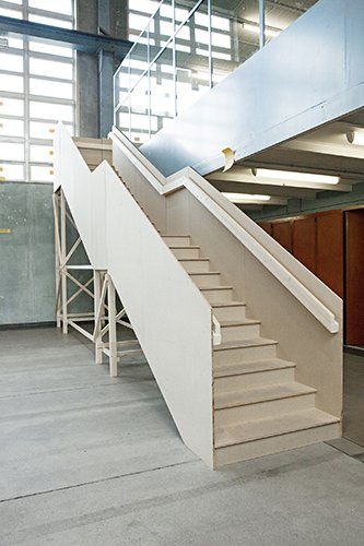 Michael Meier & Christoph Franz, Feuertreppe,
Holzlatten, schwerentflammbare Rohspanplatten, 2013