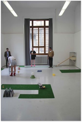 On n'est pas des plantes, performance, matériaux divers, HEAD – Genève, 2012