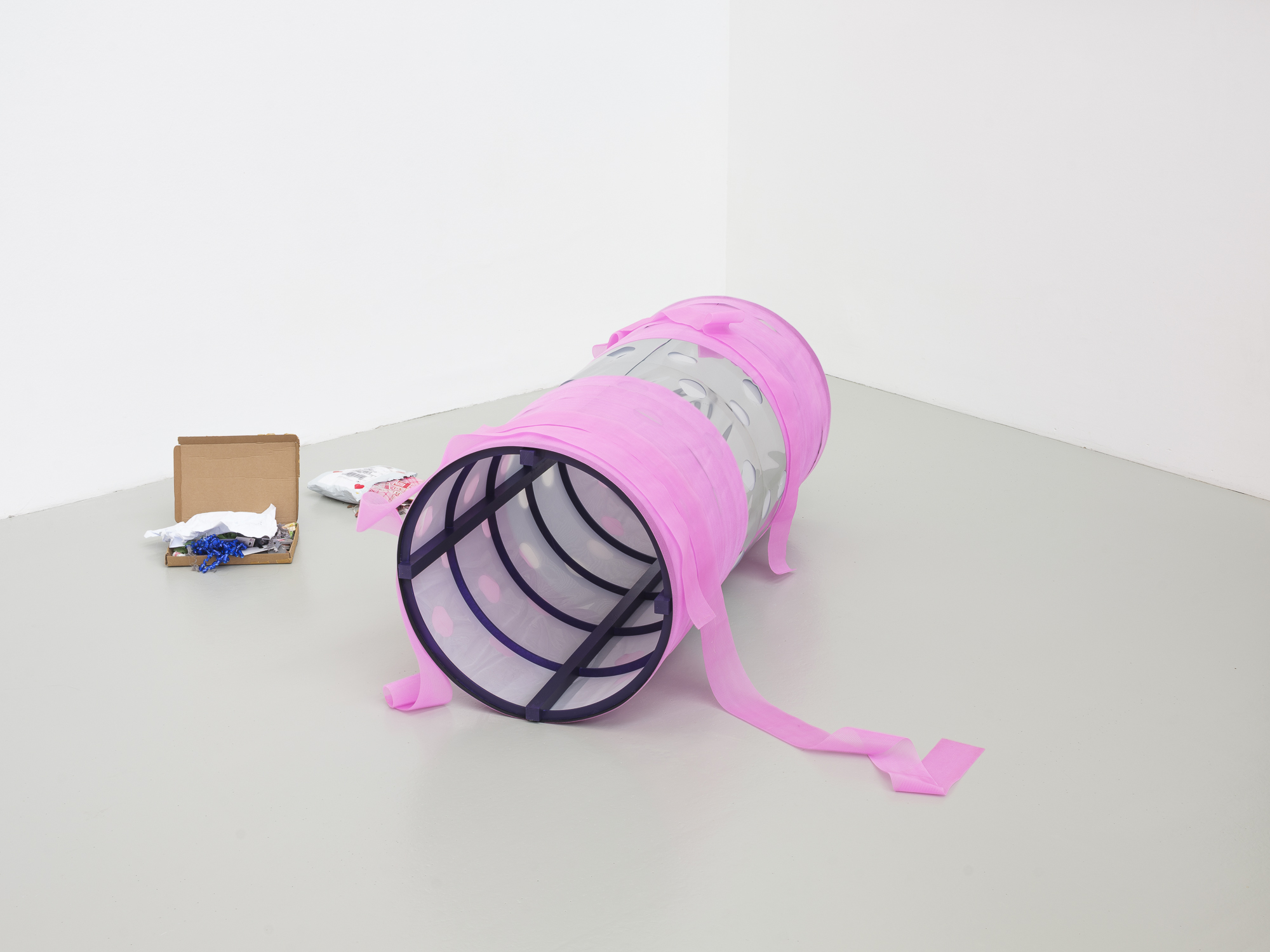 Clara Roumégoux, Plattform25, exhibition view, Centre d’art Neuchâtel, 2025. Photo: Sébastien Verdon.