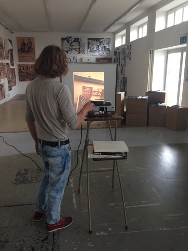 Dijan Kahrimanovic, Performance, Diplom F+F Schule
für Kunst und Mediendesign, Zürich, 2014