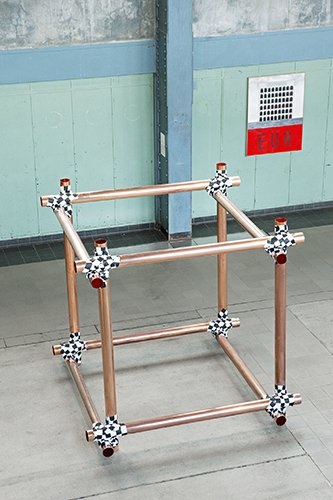 Plattform13, Guy Meldem, Indoor Sculpture, Cuivre,
papier, colle d’amidon, 2013