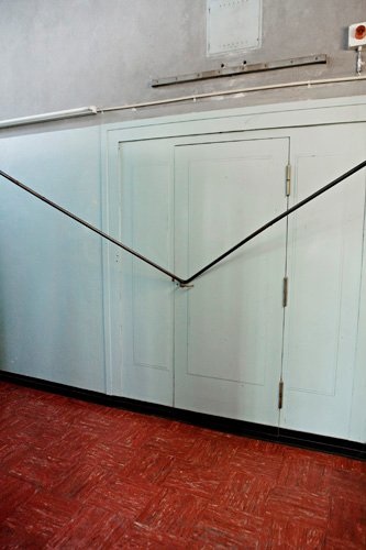 Ohne Titel, Eisen, Schrauben, 2010