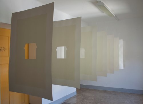 Série no. 8, nylon, sérigraphie, 118.9 x 84.1 cm, 2010