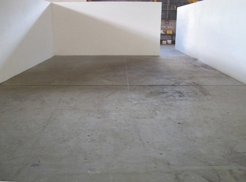 Sans titre, Installation, cheveux et clous, 2010