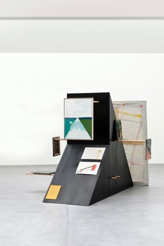 Curated Sculpture #5 „...so jung kommen wir nicht mehr zusammen”, 2011