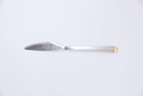 Selfmade, Ikea Messer mit Goldblatt, 2009