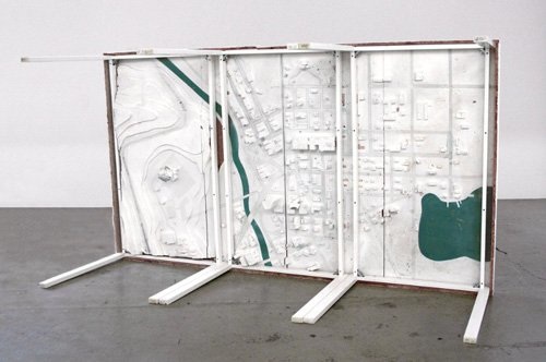 Plan Soleil, Mixed media, 125 × 225 × 87 cm, 2009