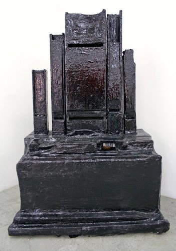 Peter’s Organ, Mixed media, 142 × 76 × 181 cm, 2008