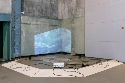 Sabrina Labis, sky_20150115.mov, Installationsansicht Plattform 15, 2015