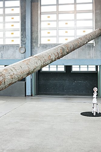 Plattform13, Tarik Hayward, Charge utile, sapin blanc, béton, 2013