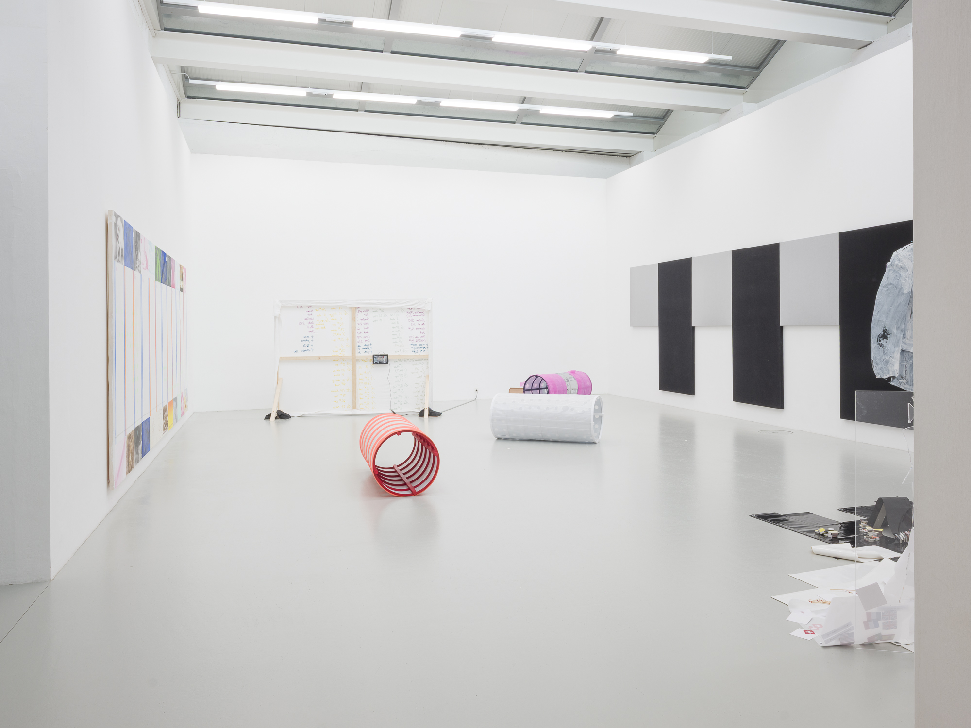 Plattform25, Exhibition view, Centre d’art Neuchâtel, 2025. Photo: Sébastien Verdon.